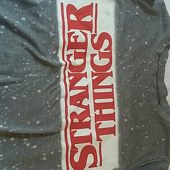 NETFLIX stranger things t-shirt - Picture 2 of 3